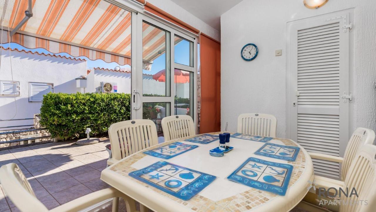 Rona Apartment Aurora نوفاليا المظهر الخارجي الصورة